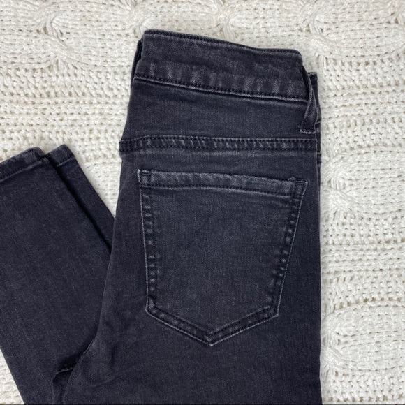 Lace Up Denim Jeans - Picture 4 of 4